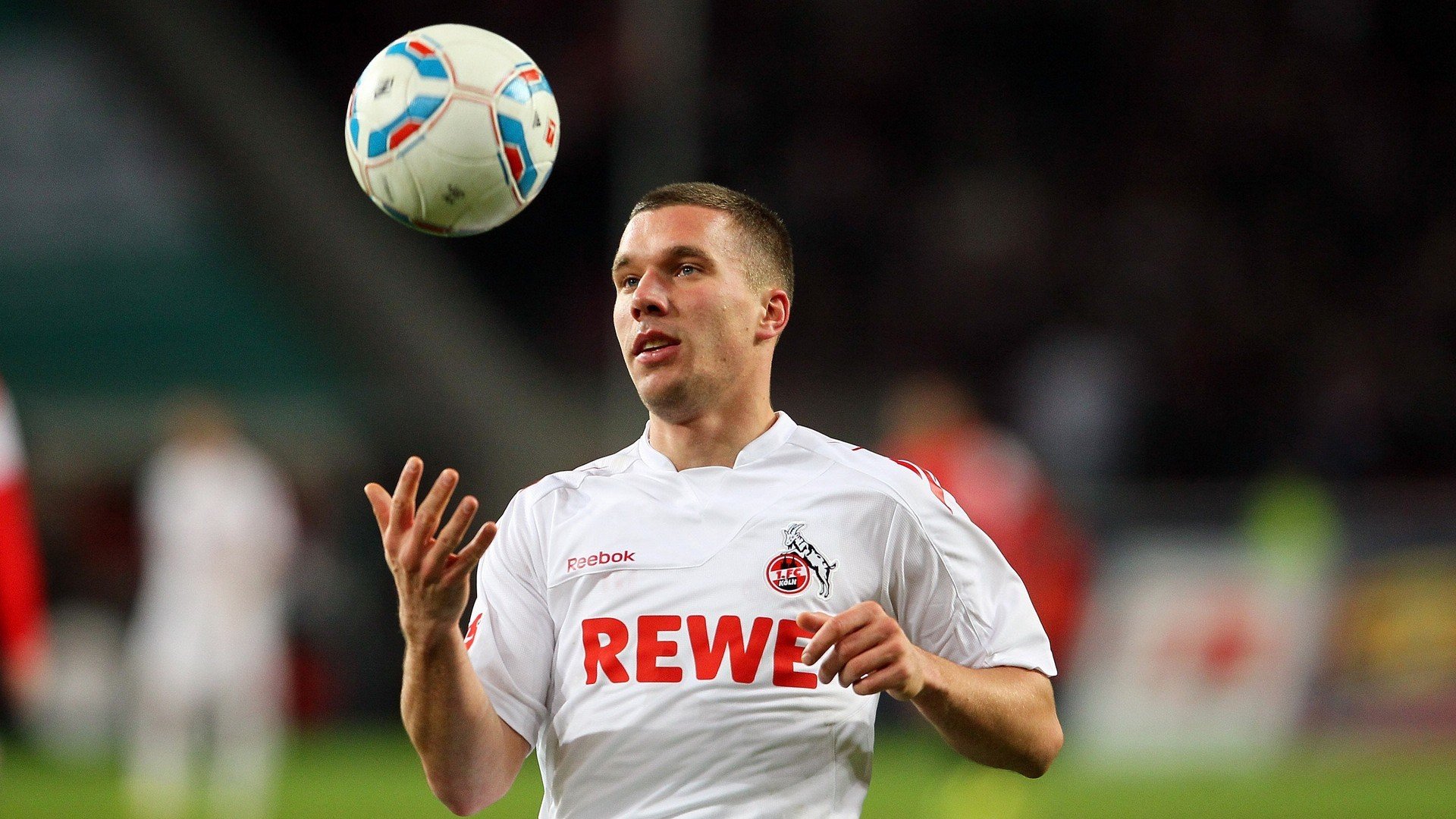 尼斯队在近期比赛中取得胜利,重振在法国球坛的声望,法甲尼斯俱乐部