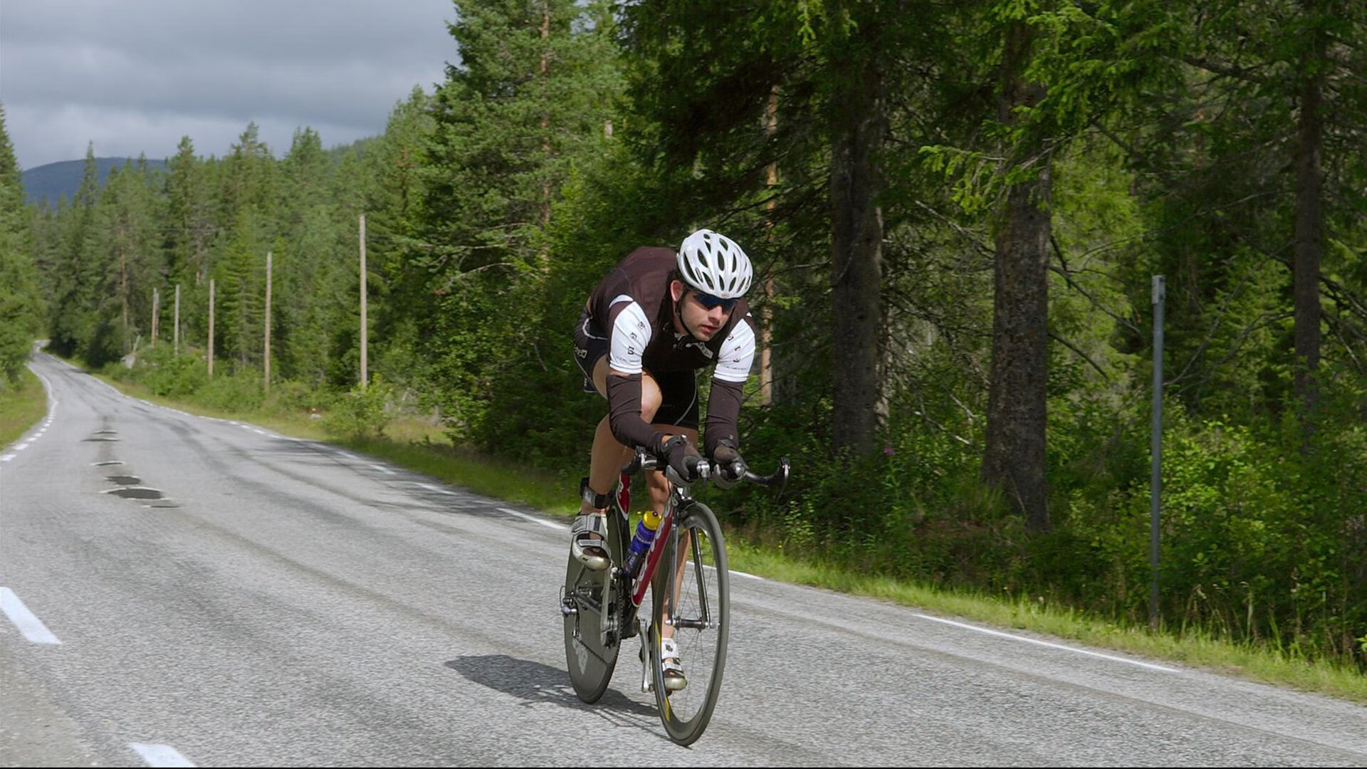 狼队客场力克猛龙，取得关键胜利，狼队主力