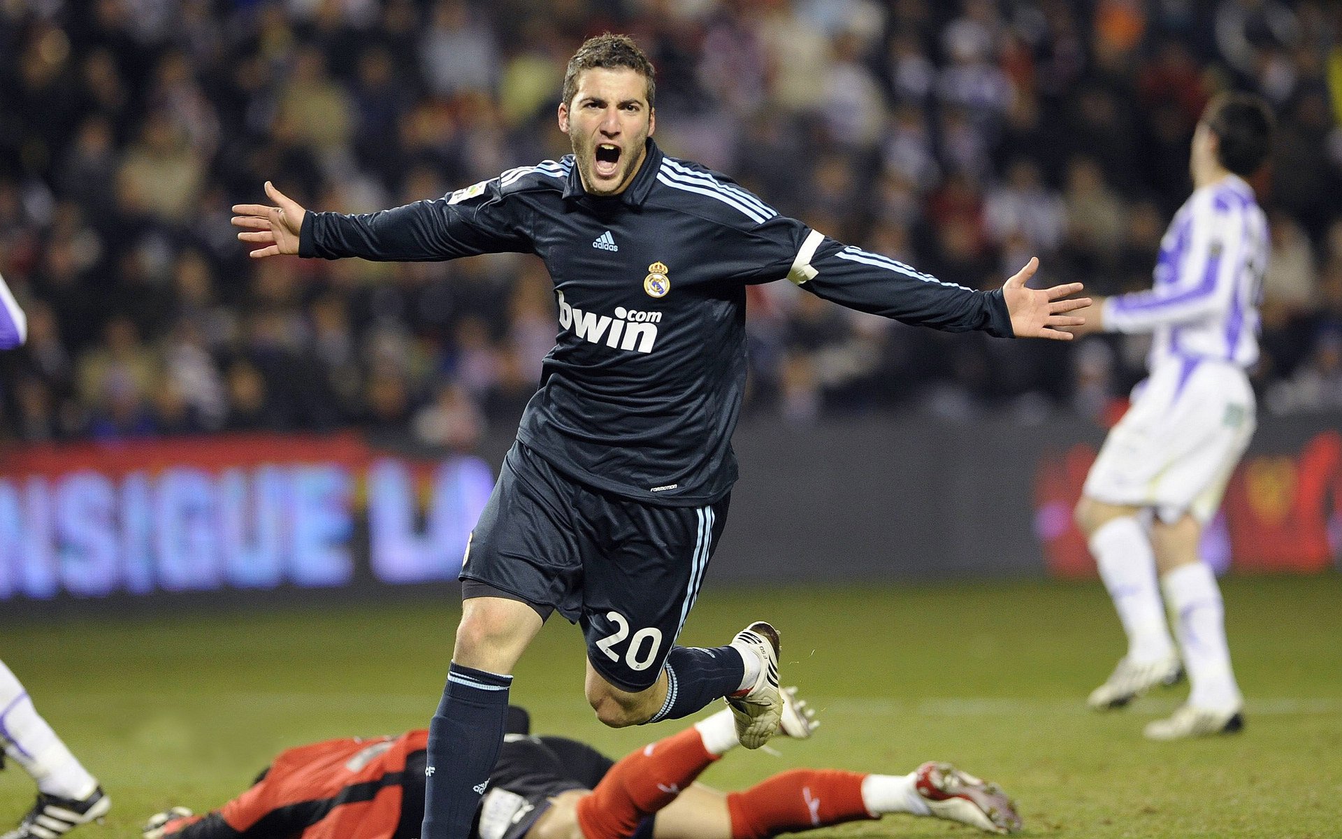 技术雷达图显示划水效率进步明显