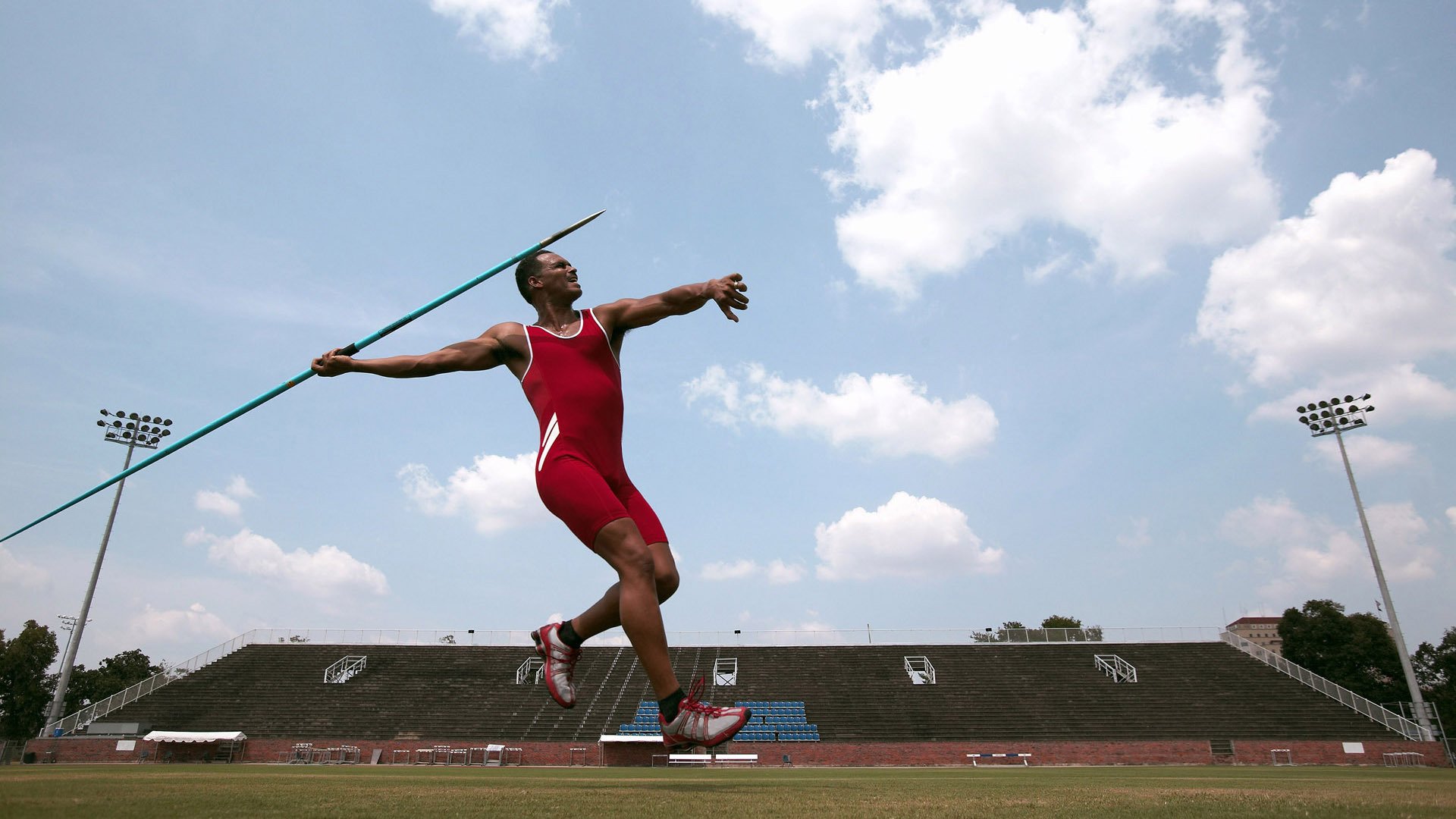 爱游戏直播-朱婷接受媒体专访谈伤后恢复过程，朱婷伤有多严重